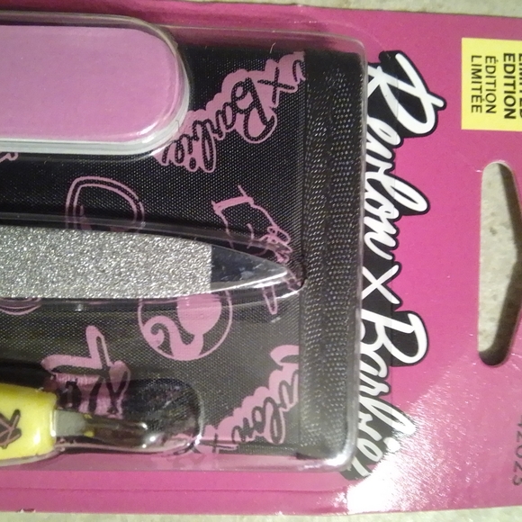 Barbie Manicure Limited Edition - Picture 3 of 16